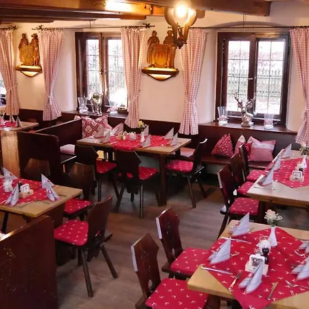 Wirtshaus Zum Baumbach 호텔 아샤우임히엠가우