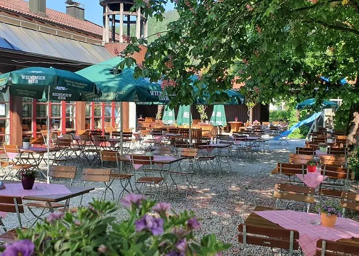 فندق Wirtshaus Zum Baumbach